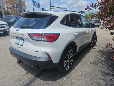 2022 Ford Escape, $21390. Photo 5