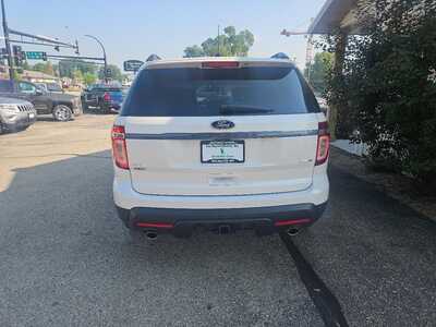 2015 Ford Explorer, $10900. Photo 4