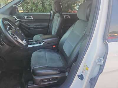 2015 Ford Explorer, $10900. Photo 8