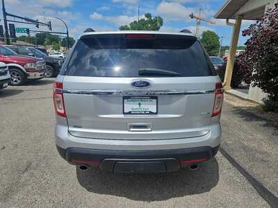 2014 Ford Explorer, $8900. Photo 4