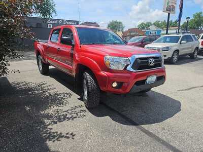 2015 Toyota Tacoma, $24900. Photo 6