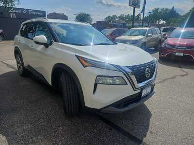 2021 Nissan Rogue, $15900. Photo 6