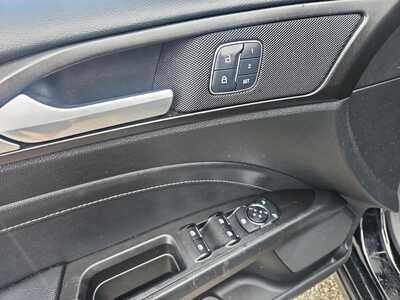 2017 Ford Fusion, $7900. Photo 9