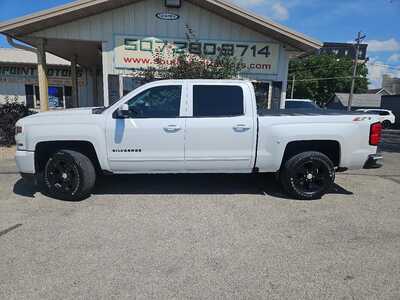 2016 Chevrolet 1500 Crew Cab, $18900. Photo 2