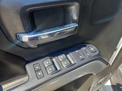 2016 Chevrolet 1500 Crew Cab, $18900. Photo 9