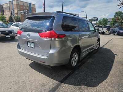 2012 Toyota Sienna, $0. Photo 5
