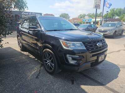 2016 Ford Explorer, $7900. Photo 4