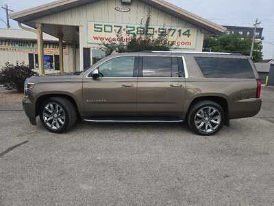 2016 Chevrolet Suburban, $18900. Photo 2