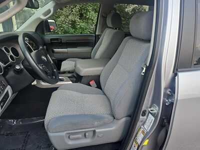 2012 Toyota Tundra Crew Cab, $20900. Photo 8