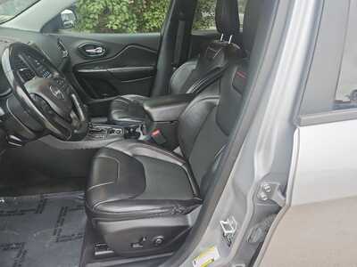 2021 Jeep Cherokee, $22400. Photo 8