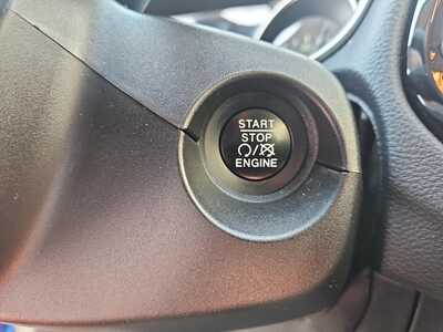 2018 Jeep Compass, $13900. Photo 12