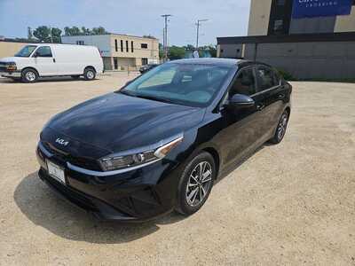 2023 Kia Forte, $0. Photo 1