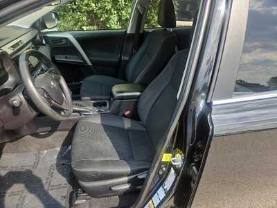 2018 Toyota RAV4, $16900. Photo 8