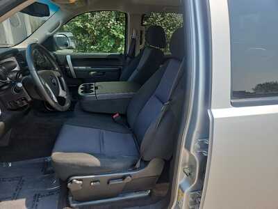 2010 Chevrolet 1500 Crew Cab, $9900. Photo 8
