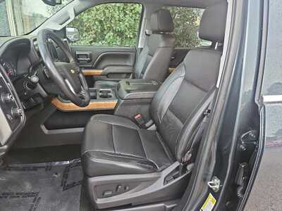 2017 Chevrolet 1500 Crew Cab, $21900. Photo 8