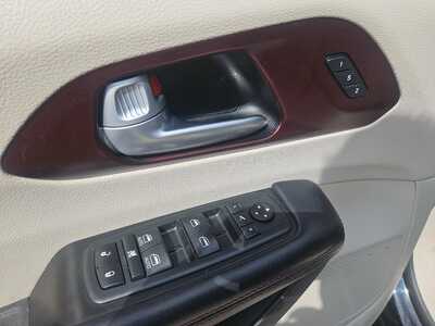 2017 Chrysler Pacifica, $12900. Photo 9