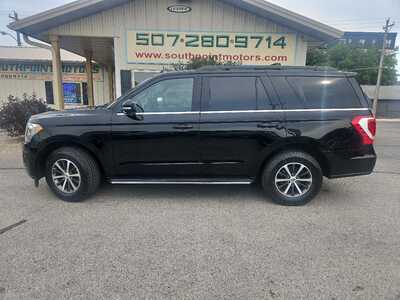 2018 Ford Expedition, $17900. Photo 2