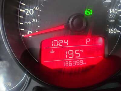 2012 Volkswagen Beetle, $8900. Photo 11