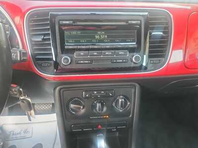 2012 Volkswagen Beetle, $8900. Photo 12
