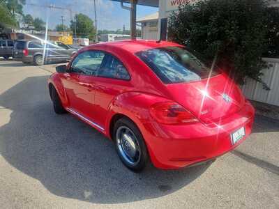 2012 Volkswagen Beetle, $8900. Photo 3