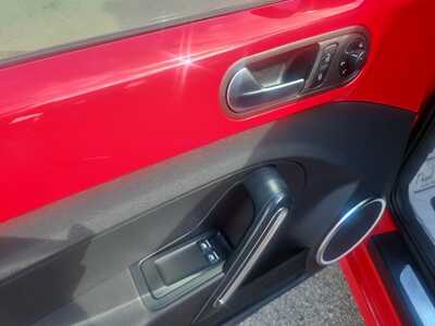 2012 Volkswagen Beetle, $8900. Photo 9