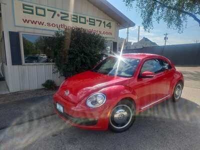 2012 Volkswagen Beetle, $8900. Photo 1