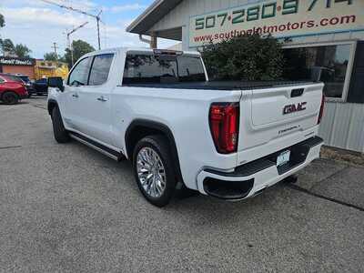 2019 GMC 1500 Crew Cab, $31900. Photo 3