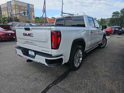 2019 GMC 1500 Crew Cab, $31900. Photo 5