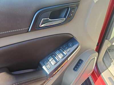 2015 Chevrolet Suburban, $25900. Photo 9
