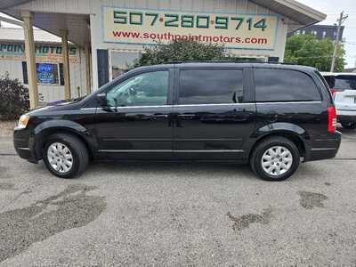2010 Chrysler Town & Country, $5500. Photo 2