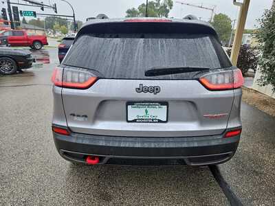 2021 Jeep Cherokee, $21900. Photo 4