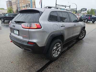 2021 Jeep Cherokee, $21900. Photo 5