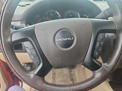 2014 GMC Yukon XL, $14900. Photo 10