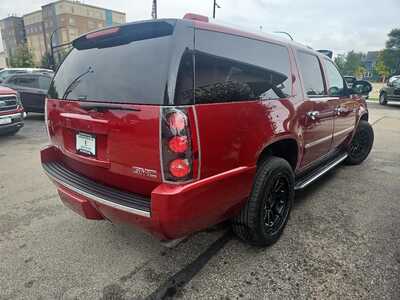 2014 GMC Yukon XL, $14900. Photo 5