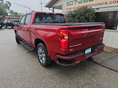 2022 Chevrolet 1500 Crew Cab, $29900. Photo 3