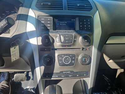 2015 Ford Explorer, $10900. Photo 12