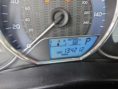 2014 Toyota Corolla, $10900. Photo 11