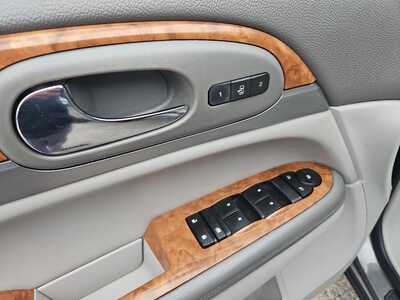 2011 Buick Enclave, $7900. Photo 9
