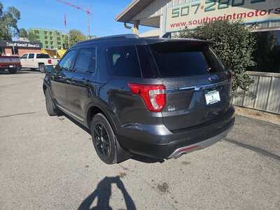 2016 Ford Explorer, $10900. Photo 3