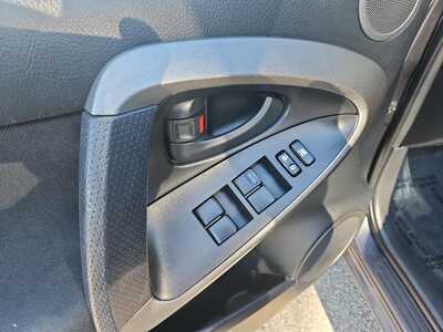 2011 Toyota RAV4, $10900. Photo 9