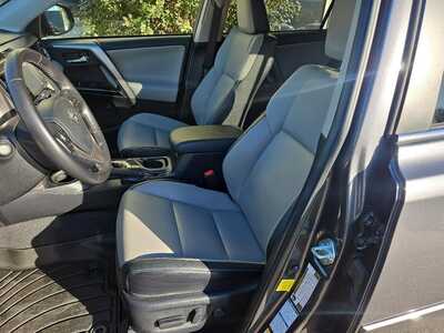 2016 Toyota RAV4, $22900. Photo 8