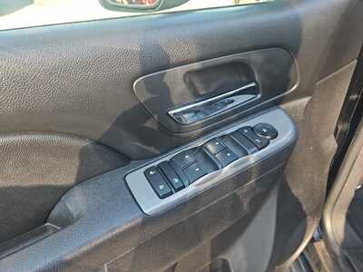 2011 Chevrolet Suburban, $0. Photo 9