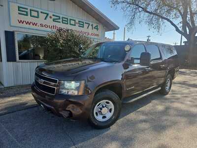 2011 Chevrolet Suburban, $0. Photo 1