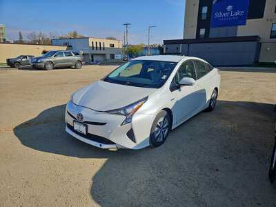 2017 Toyota Prius, $0. Photo 1
