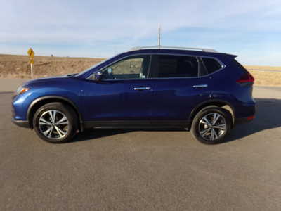 2019 Nissan Rogue, $15500. Photo 2