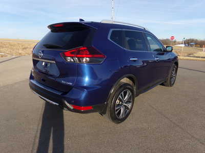 2019 Nissan Rogue, $15500. Photo 3
