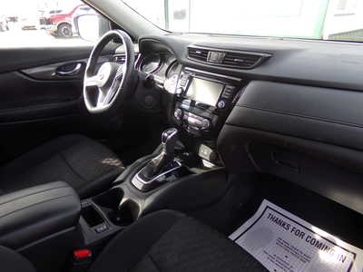 2019 Nissan Rogue, $15500. Photo 5