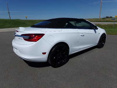 2019 Buick Cascada, $15900. Photo 5