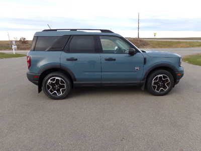 2021 Ford Bronco, $15900. Photo 2