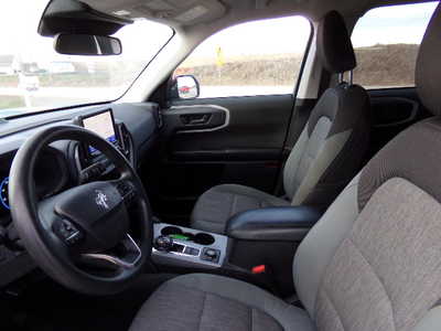 2021 Ford Bronco, $15900. Photo 4